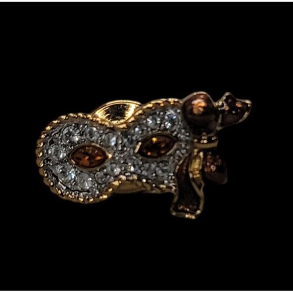Swarovski Society Members Lapel Pin Masquerade Trilogy Mask Tabac 1999 Retired - Picture 8 of 10